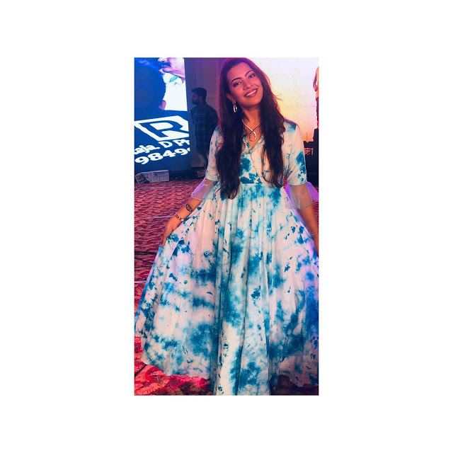 Tollywood Singer Geetha Madhuri Long hair in Blue Gown 50